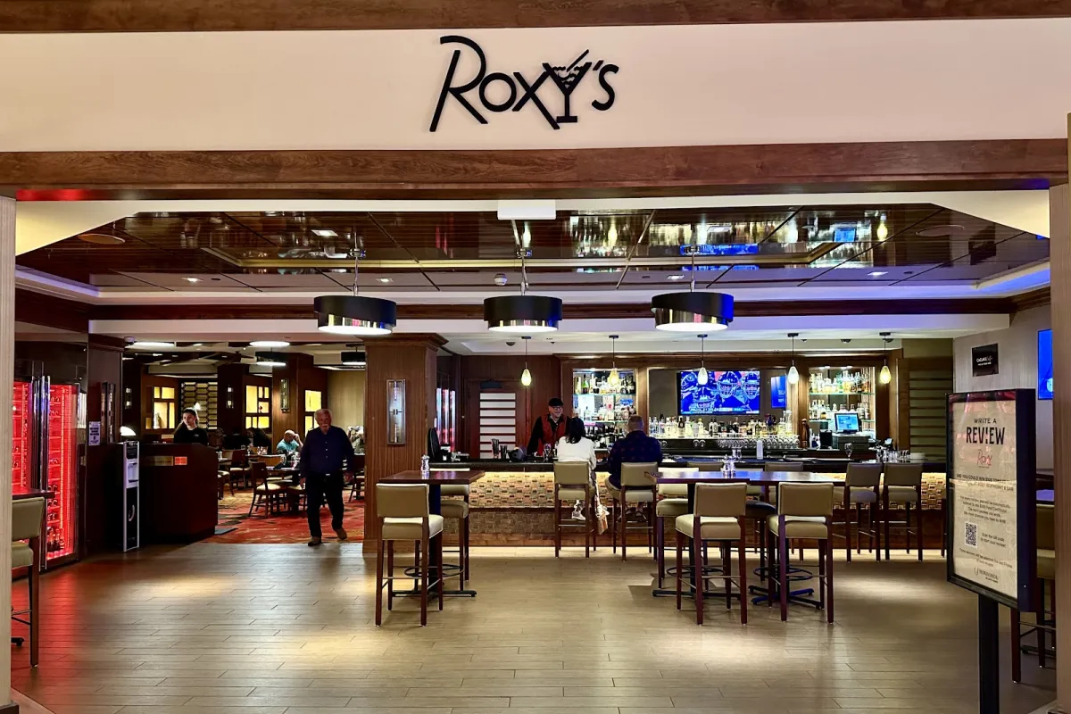 Roxy's Restaurant and Bar photo 1