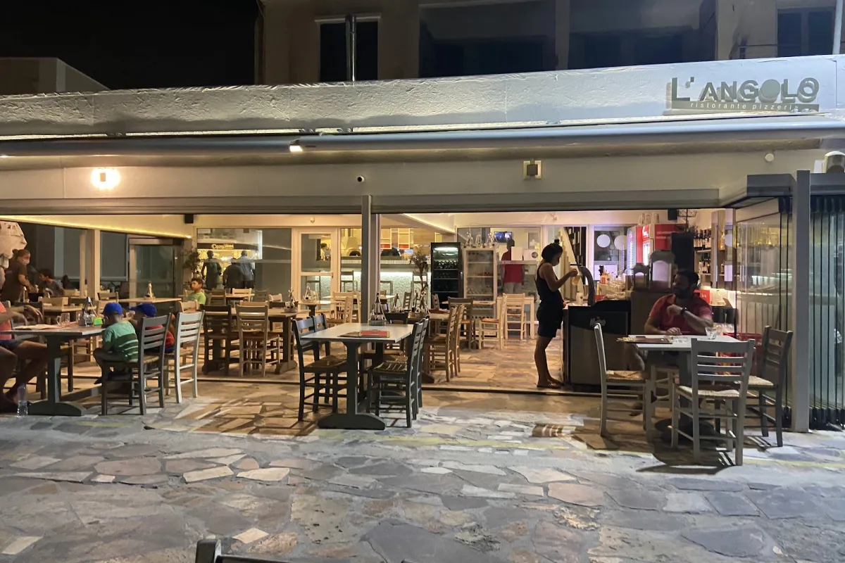 L' angolo photo 1
