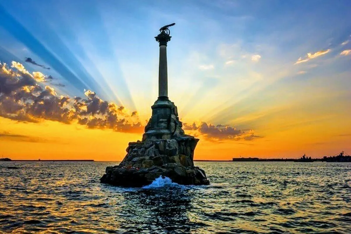 Monument to the Sunken Ships in Sevastopol photo 1