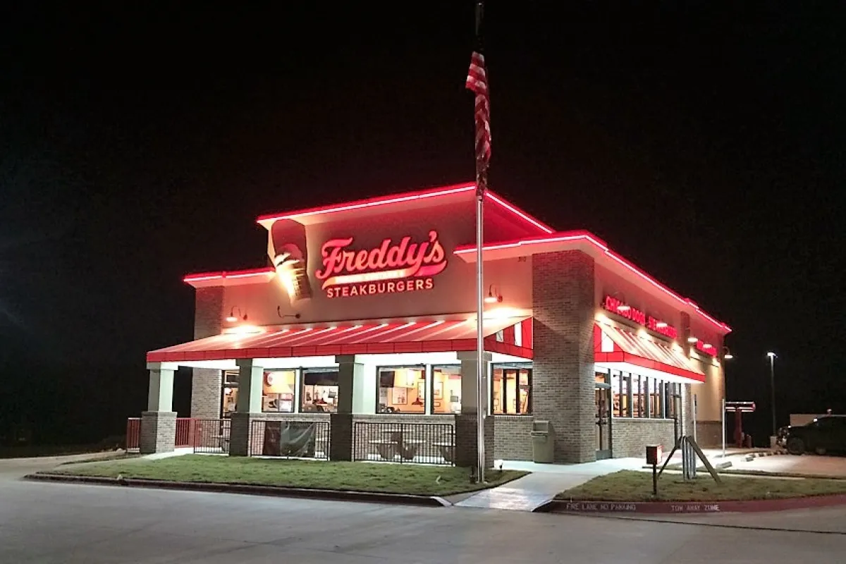 Freddy's Frozen Custard & Steakburgers photo 1