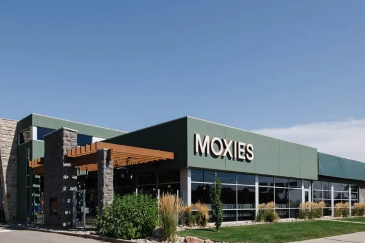 Moxies Regina Restaurant photo 1
