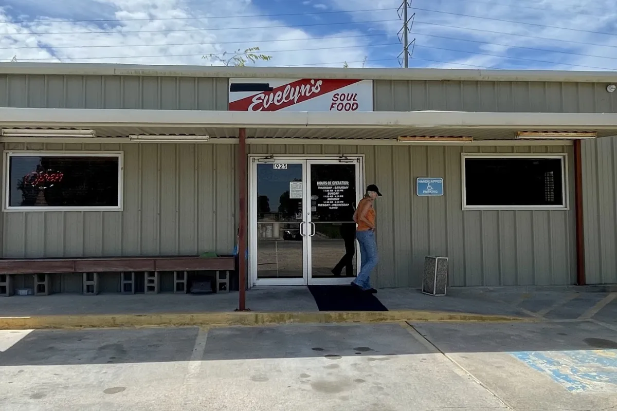 Evelyn’s Soulfood photo 1