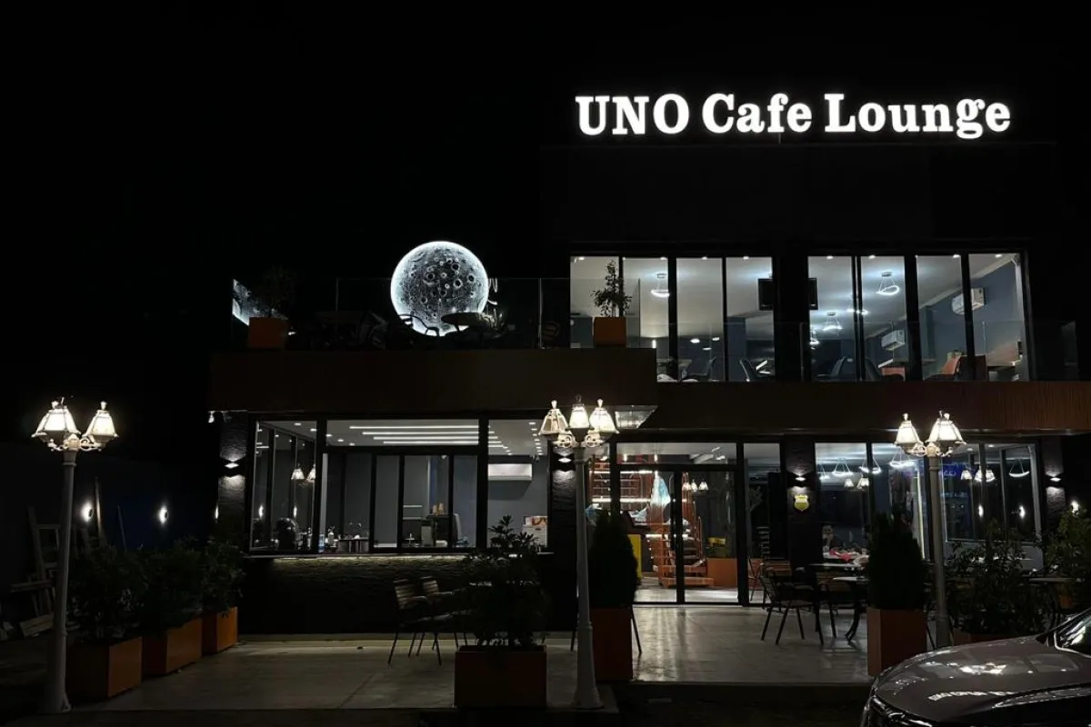 Uno cafe Lounge photo 1