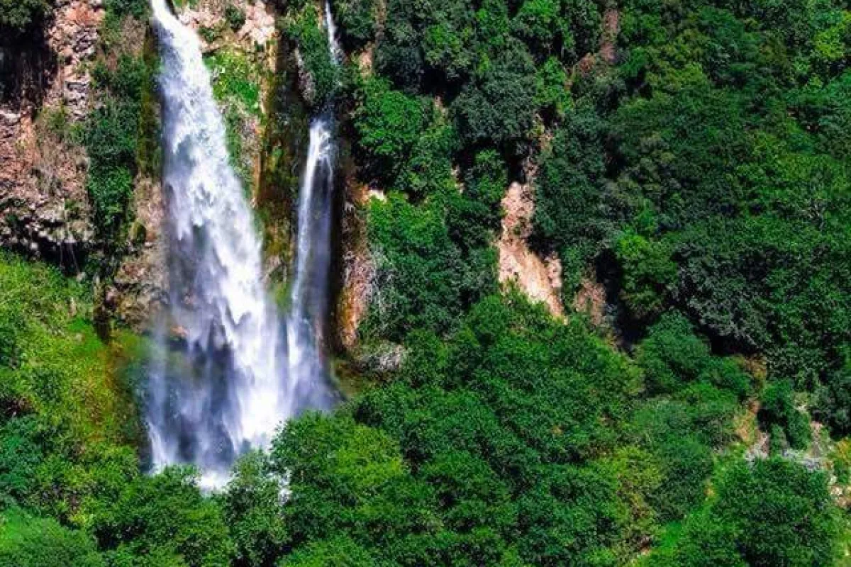 Kfarhelda waterfall photo 1