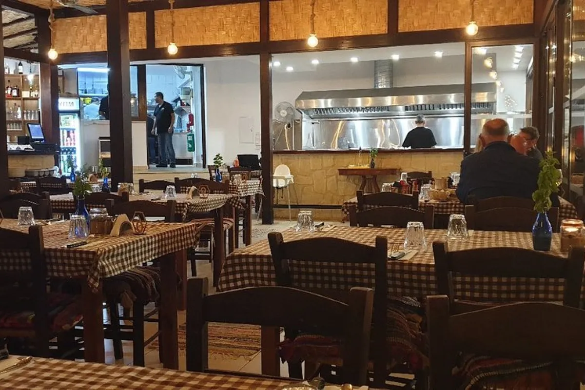 Parea Taverna photo 1