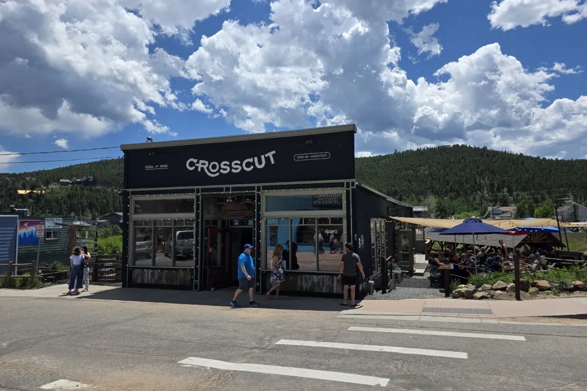 CROSSCUT PIZZERIA & TAPHOUSE photo 1