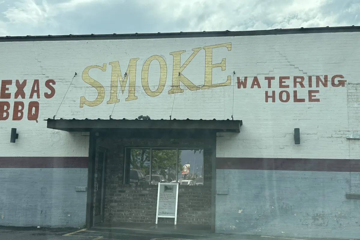 SMOKE:Texas BBQ & Watering Hole photo 1