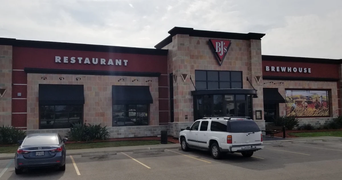 BJ's Restaurant & Brewhouse photo 1