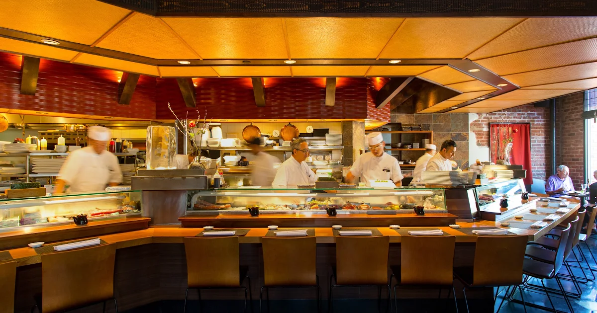 Sushi Den photo 1