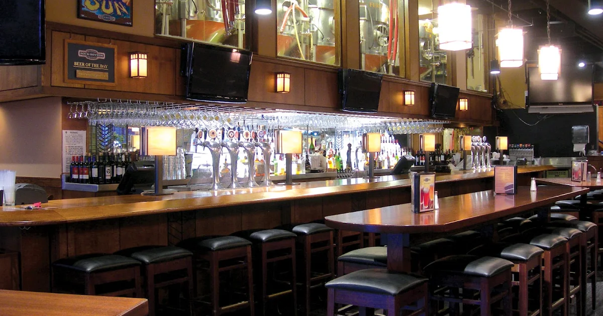 Rock Bottom Restaurant & Brewery photo 1