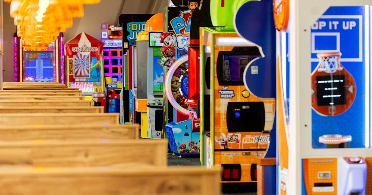 Chuck E. Cheese photo 1
