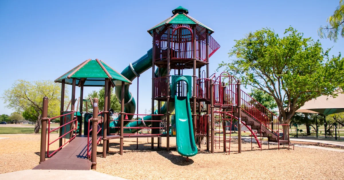 Redbud Park photo 1