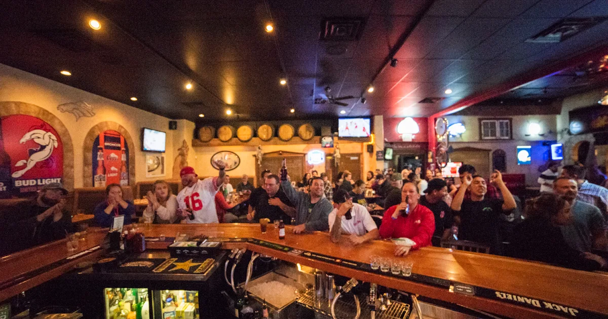 Lit'l Bit Bar & Grill photo 1