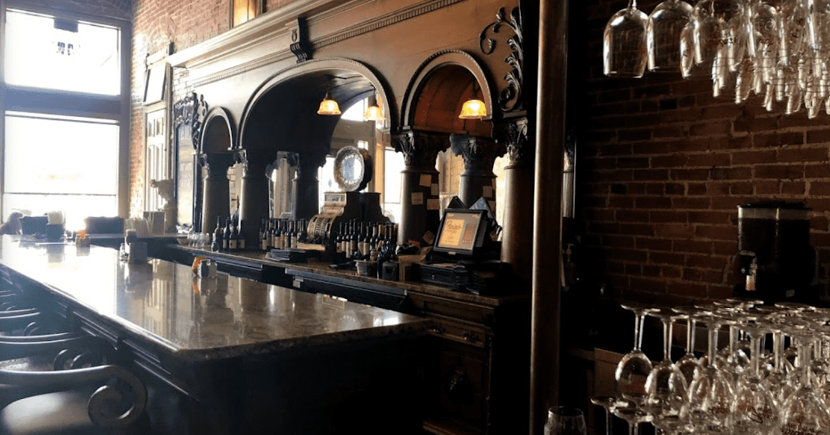 Farina's Winery & Cafe Granbury photo 1