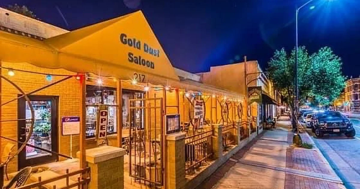 Gold Dust Saloon Craft Beer and Grill photo 1