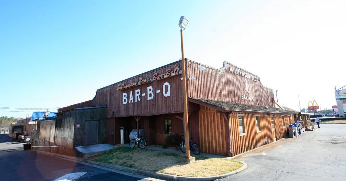 Williamson Brothers Bar-B-Q photo 1
