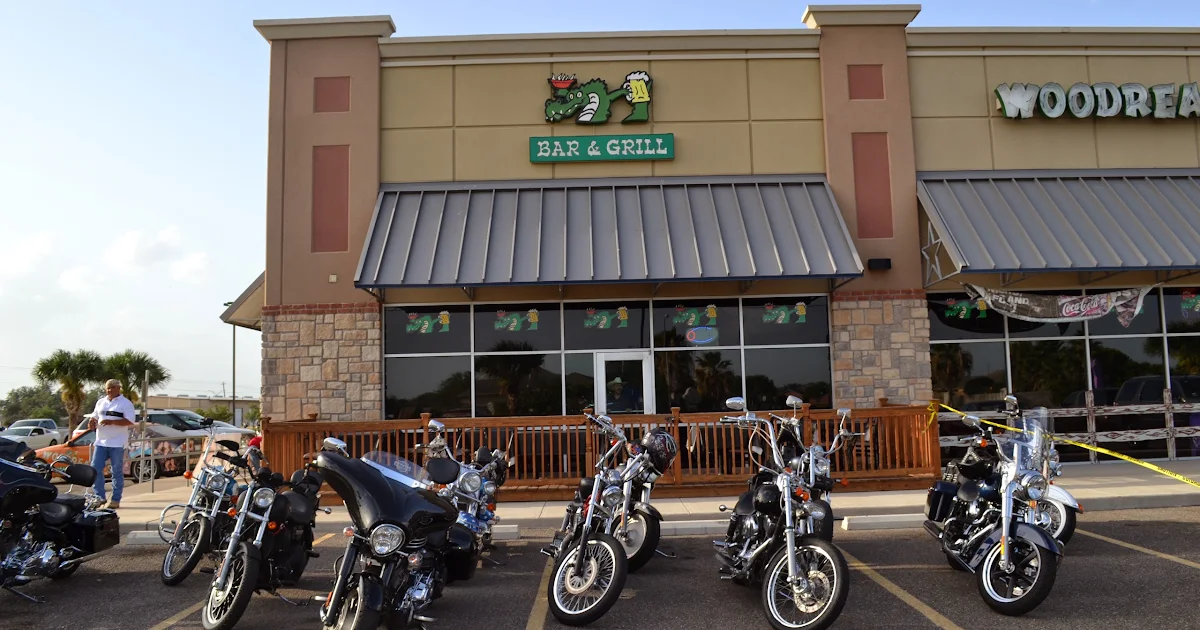 Woodreaux's Bar & Grill photo 1