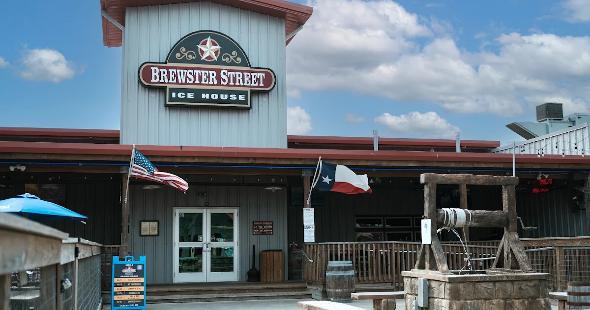 Brewster Street Icehouse - Southside photo 1