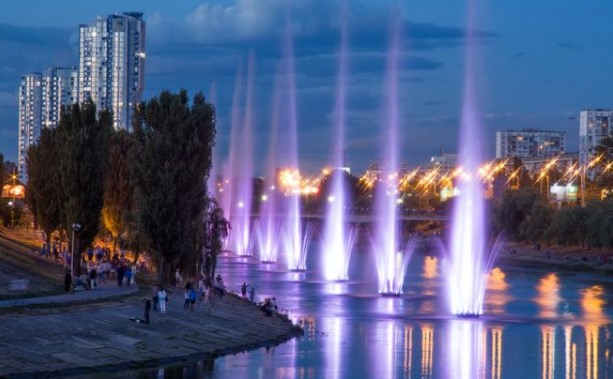 Rusanivski Fountains photo 3