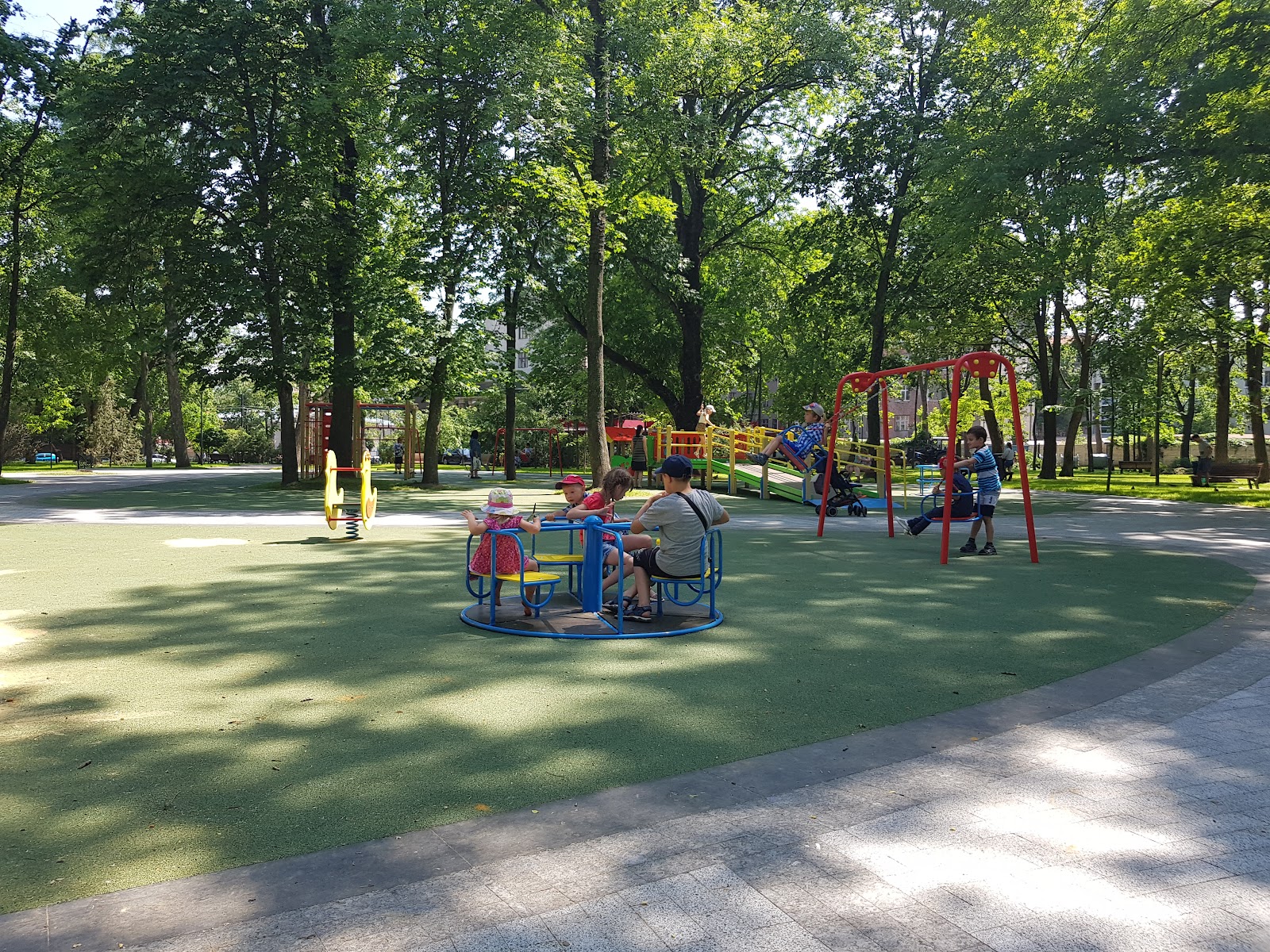 Molodizhnyy Park photo 6