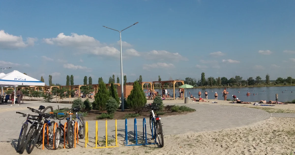 Plyazh Na Ozeri Veysovomu photo 1