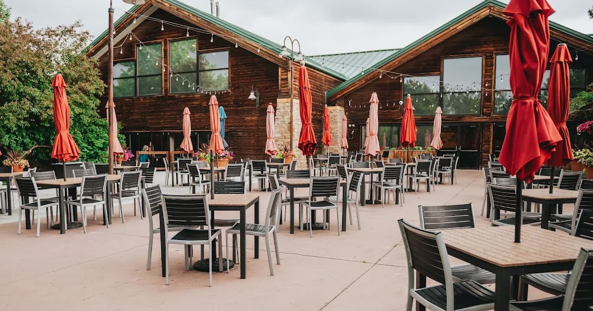 2 Penguins Tap and Grill and Event Space photo 1
