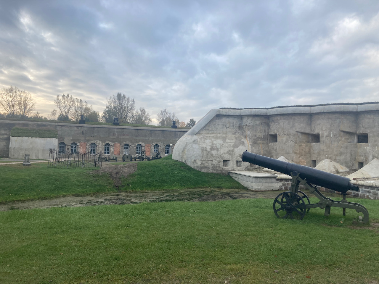 5 th fort photo 4