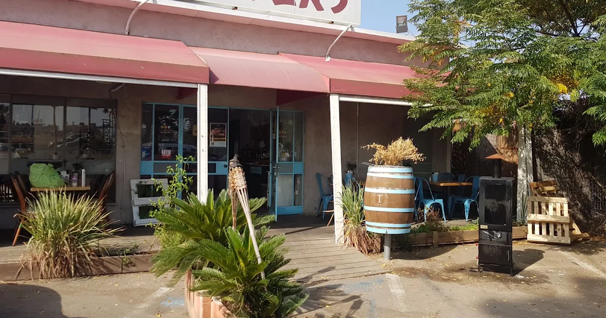 לאבלבי - בית אוכל ישראלי photo 1