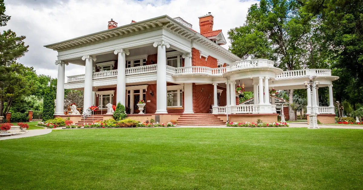 Magrath Mansion photo 1