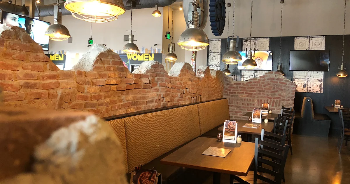 Parry's Pizzeria & Taphouse photo 1