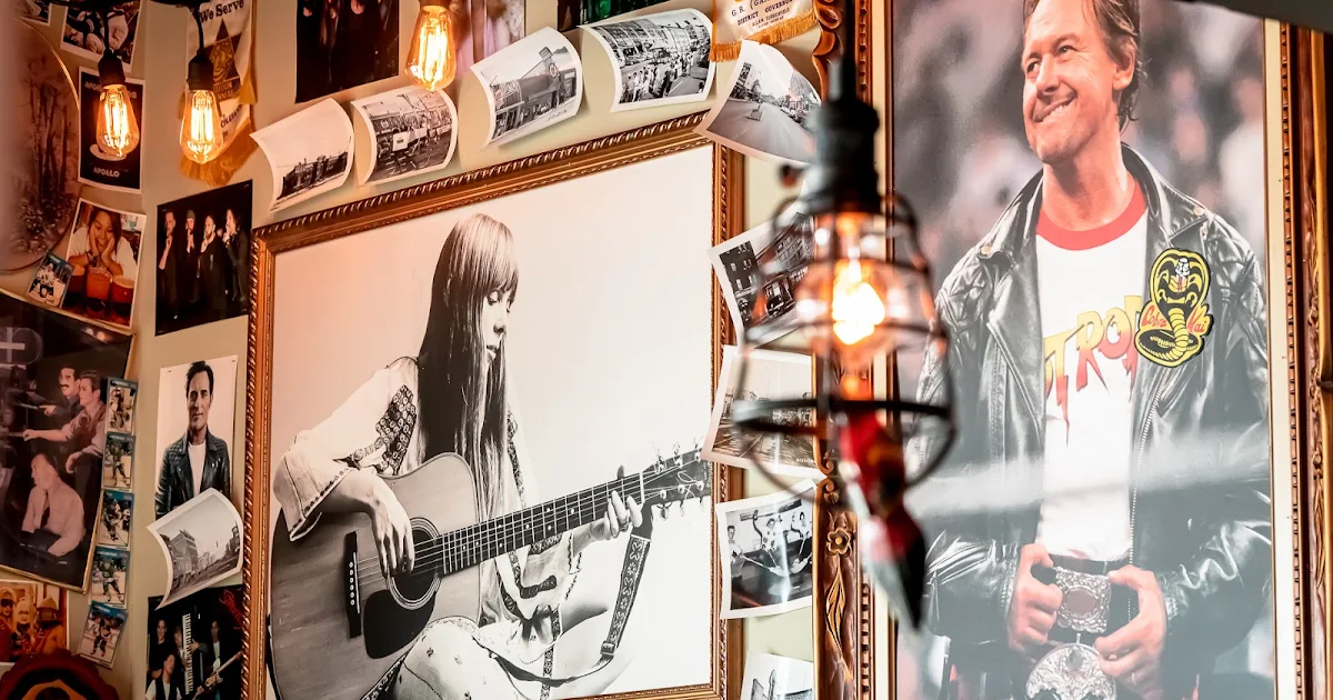 Leopold's Tavern Saskatoon - Kensington photo 1