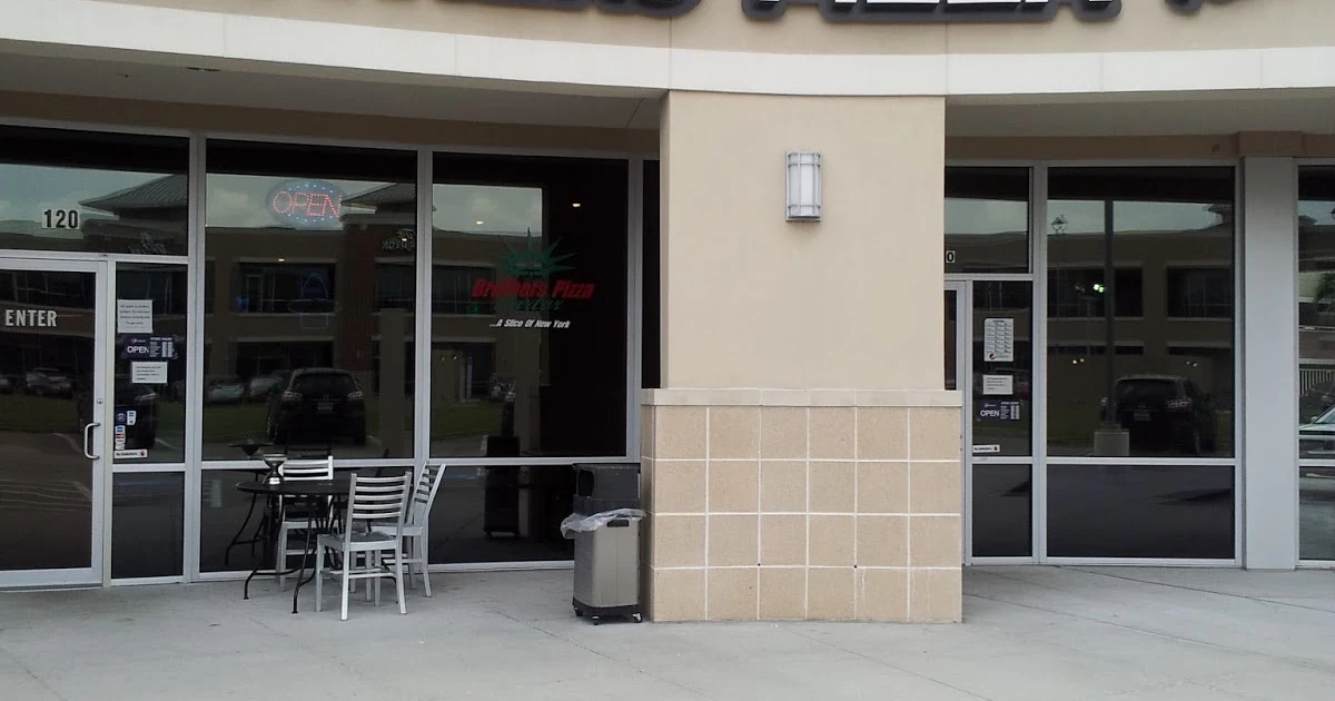 Brothers Pizza Parlor photo 1