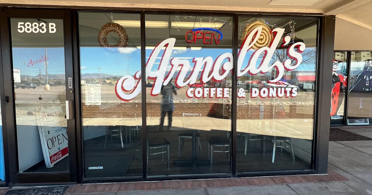 Arnold's Donuts and Coffee photo 1