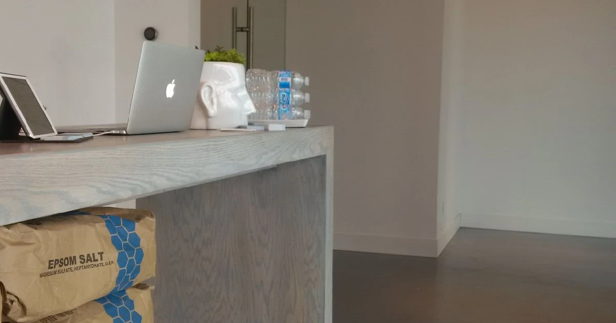 Modern Gravity Float Studio photo 1