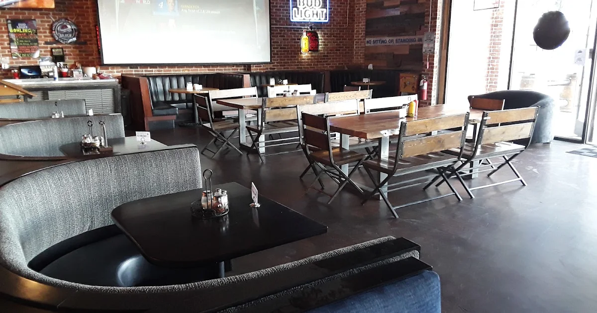 HANGAR 101 Billiards Bowling Bar & Grill photo 1
