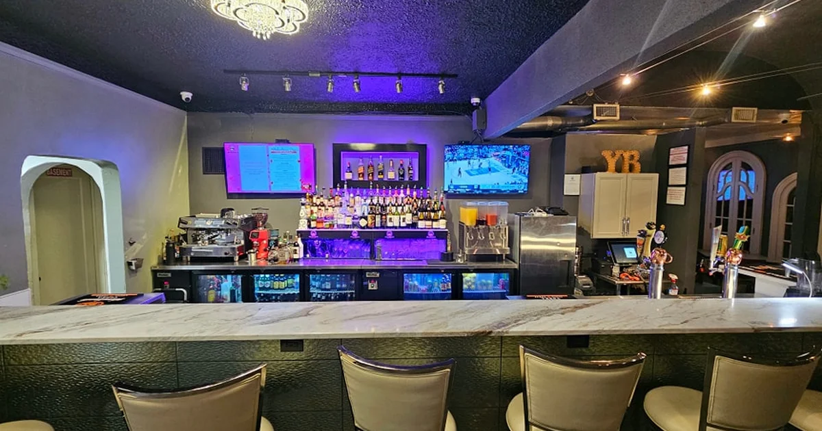 Yellow Brix Restaurant photo 1