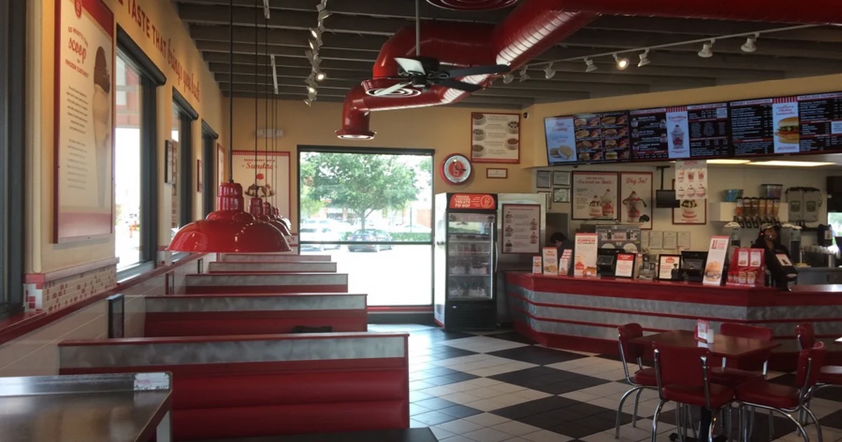 Freddy's Frozen Custard & Steakburgers photo 1