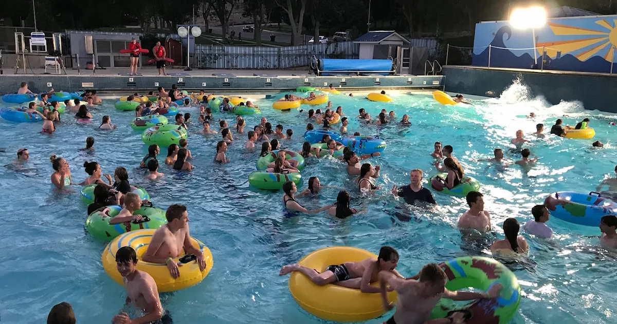 Desert Wave Pool photo 1