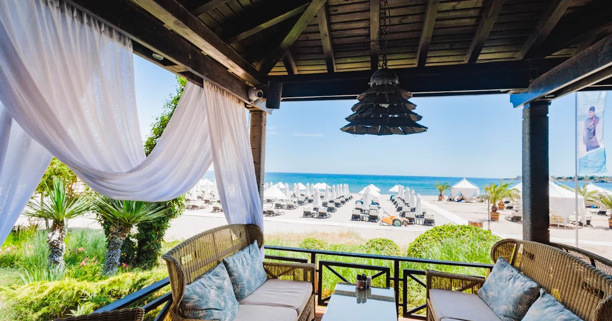 Thai Bar | OASIS RESORT LOZENETS photo 1