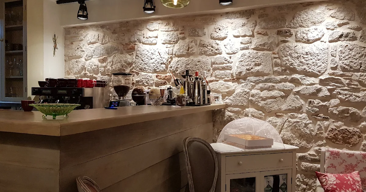 P2 Cafe photo 1