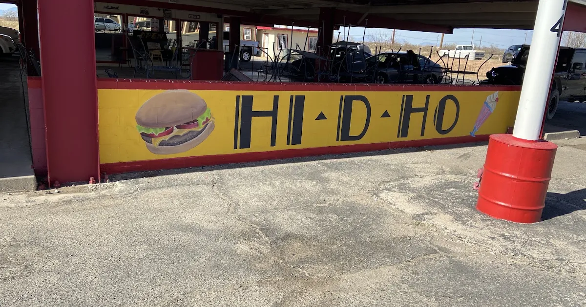 Hi-D-Ho Drive In photo 1