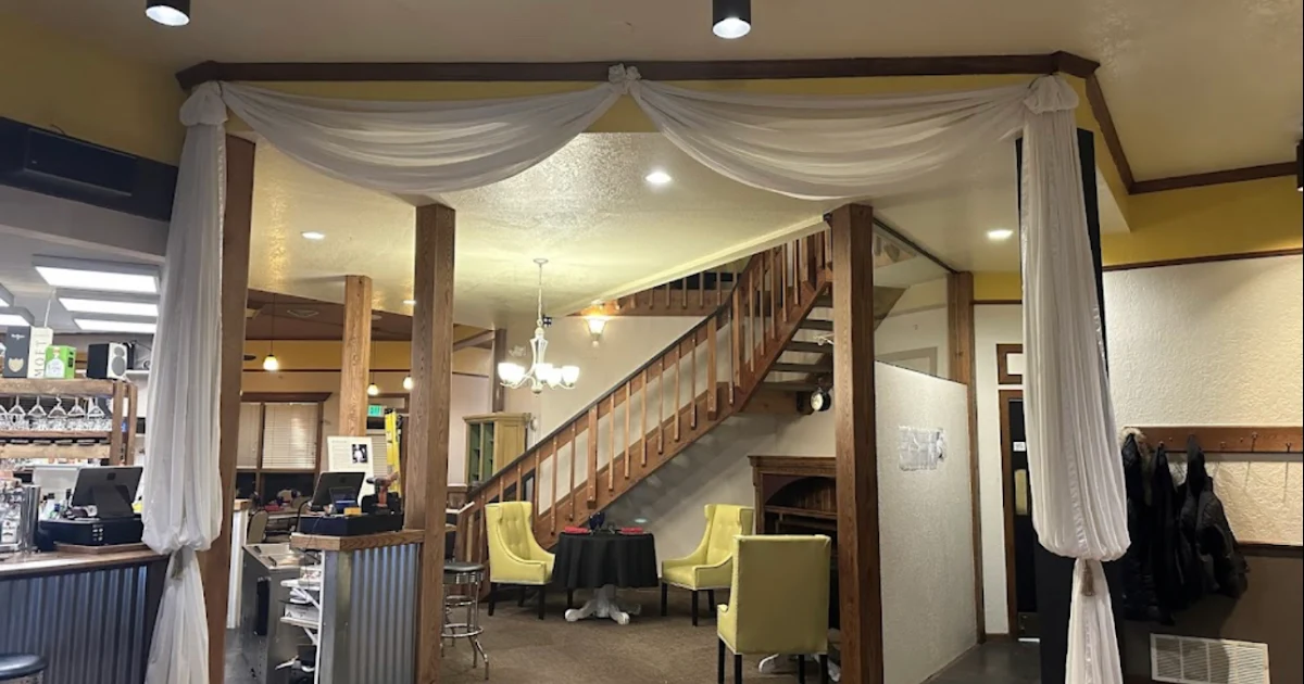 Grand Manor and The Apothecary Bar and Lounge photo 1