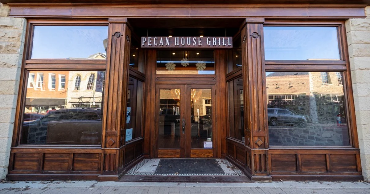 Pecan House Grill photo 1
