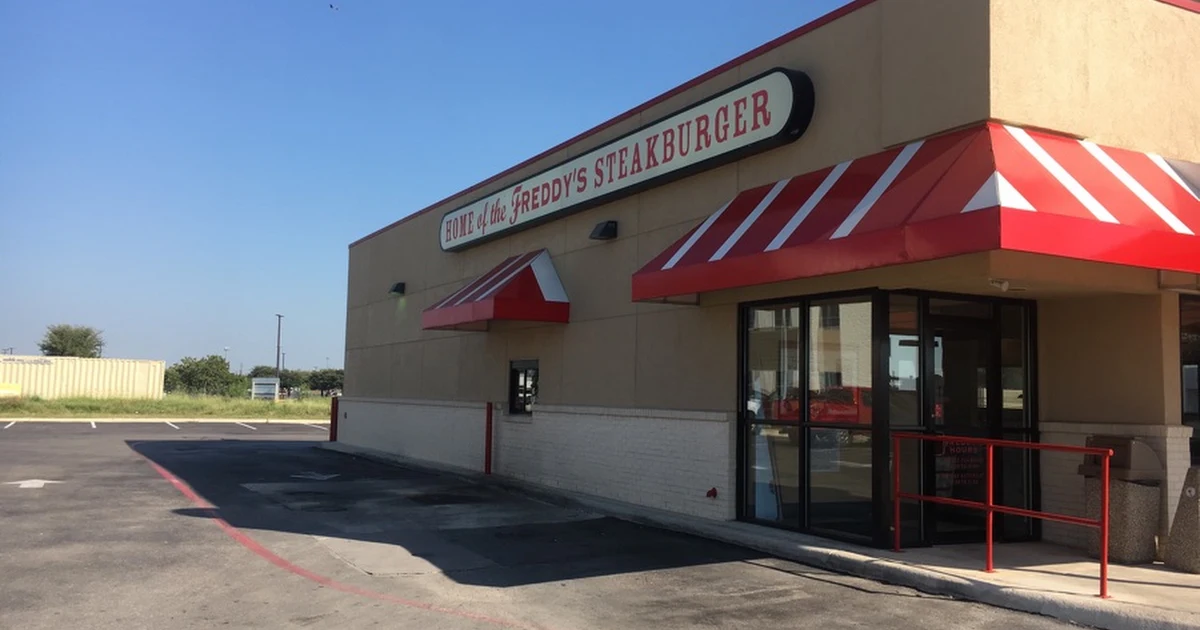 Freddy's Frozen Custard & Steakburgers photo 1
