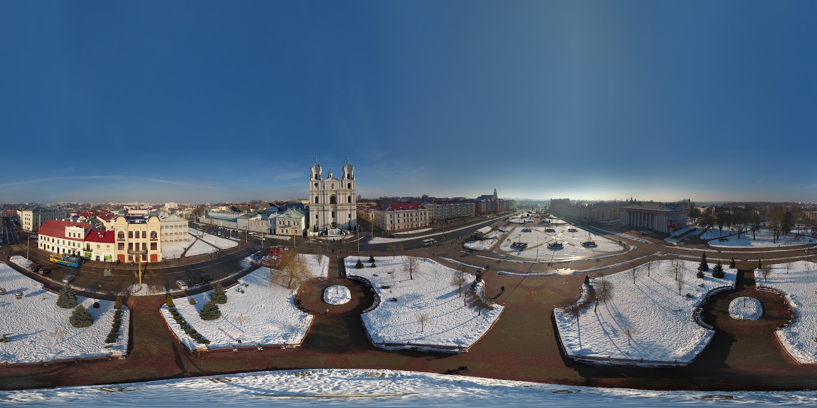 Savieckaja Square photo 2