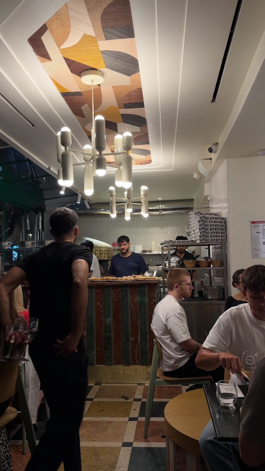 PEPPE PIZZERIA Etienne Marcel photo 6