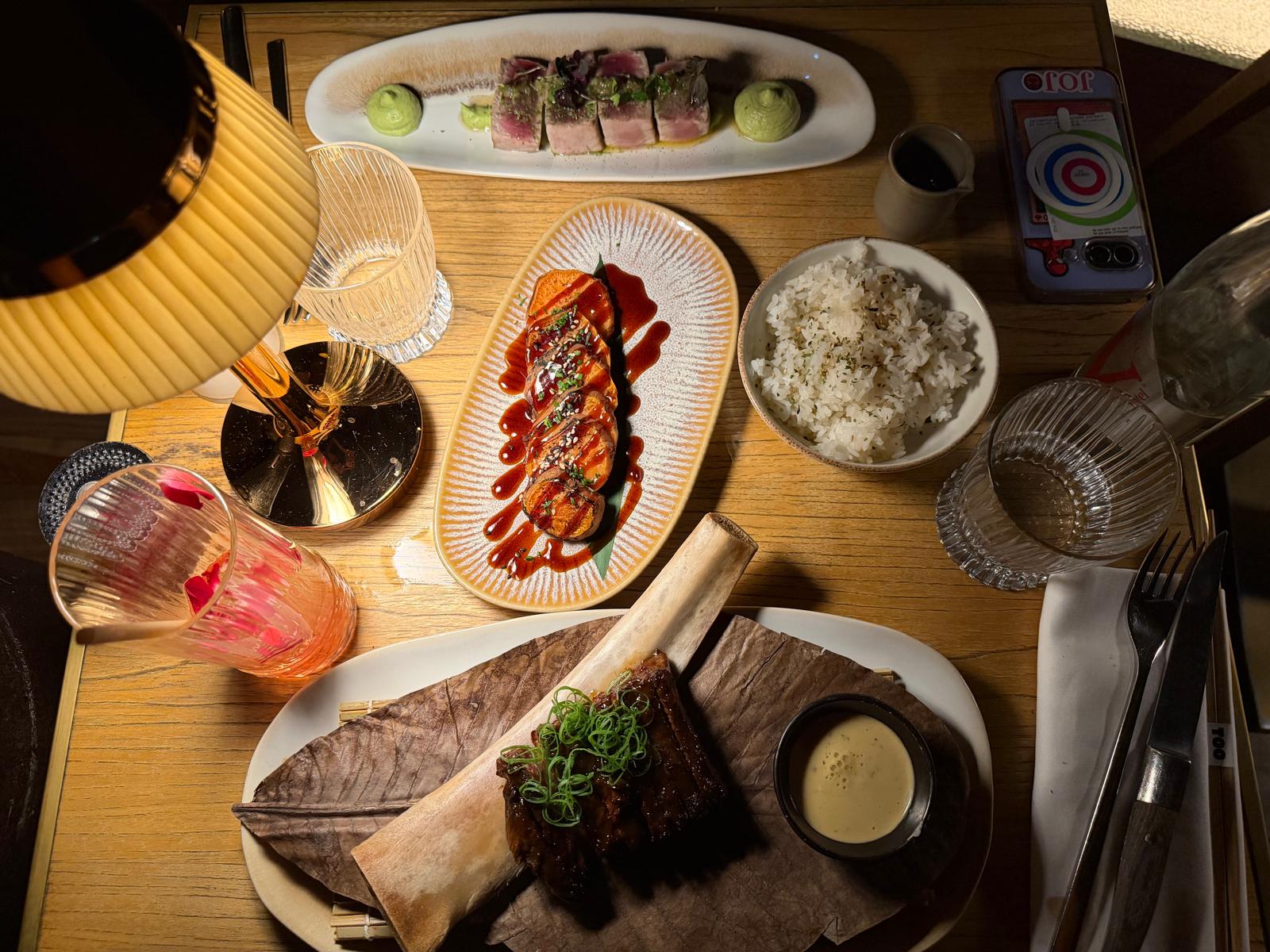 TOO Restaurant photo 6