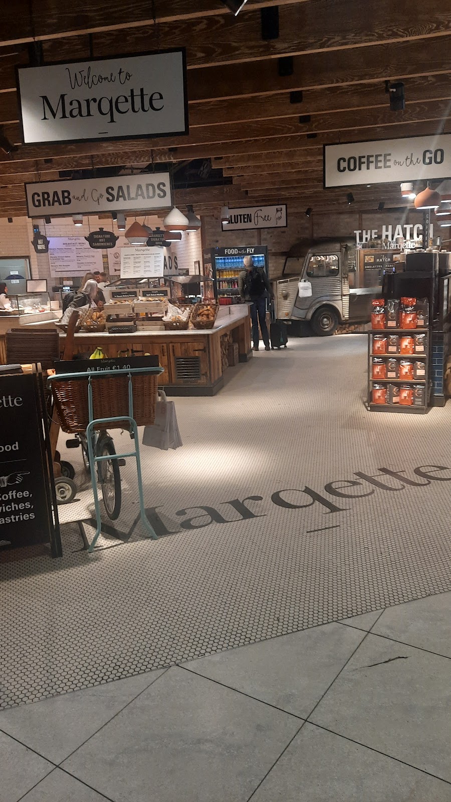 Marqette at Terminal 1 Dublin Airport photo 3