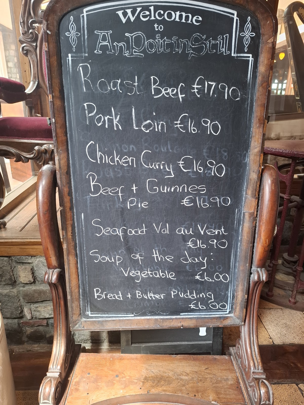 An Poitín Stil photo 3