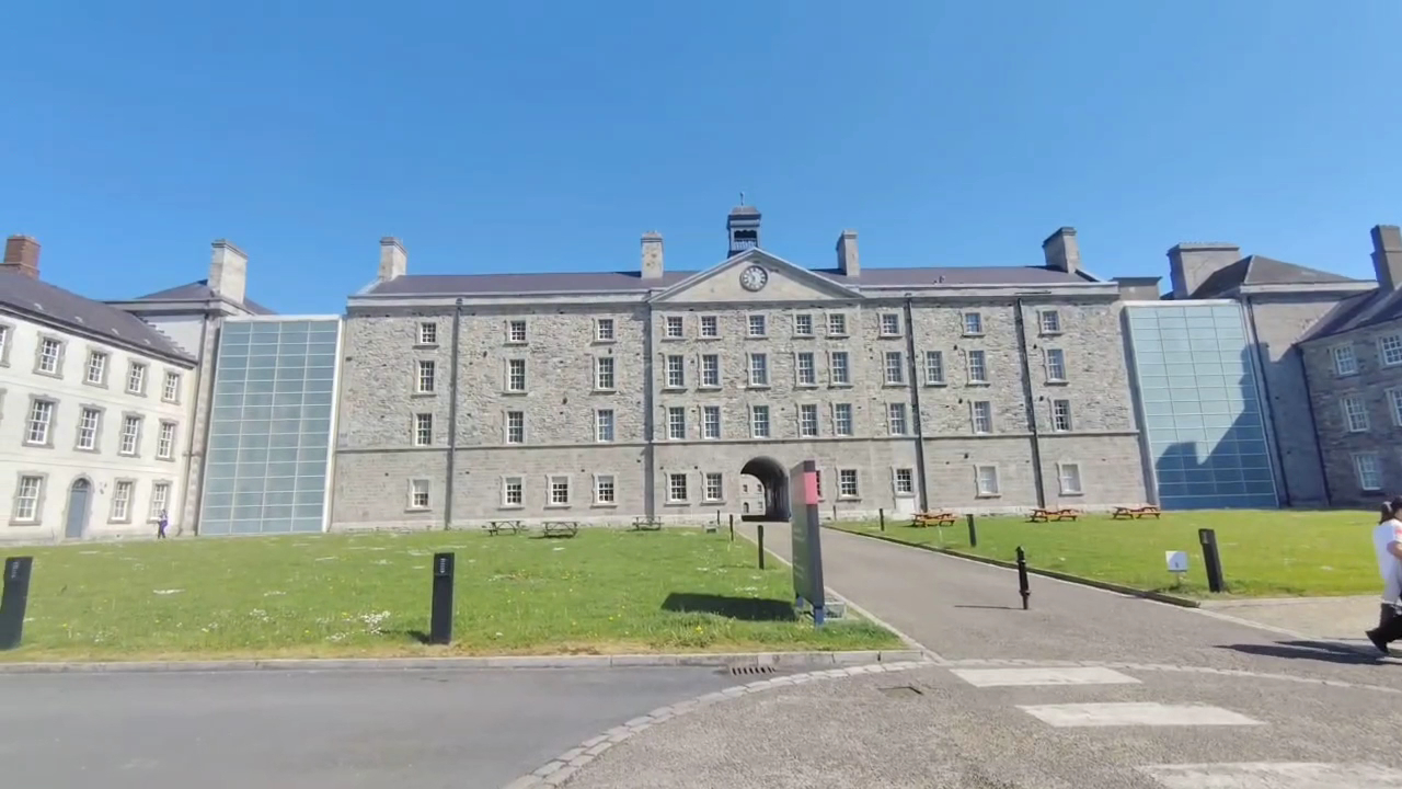 National Museum of Ireland, Collins Barracks photo 4